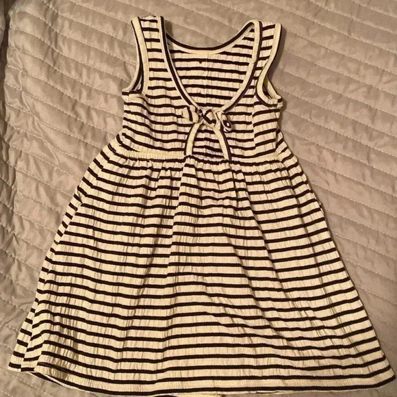 Girls 2t bundle - swim/dresses/pjs - all great condition - Picture 13 of 15